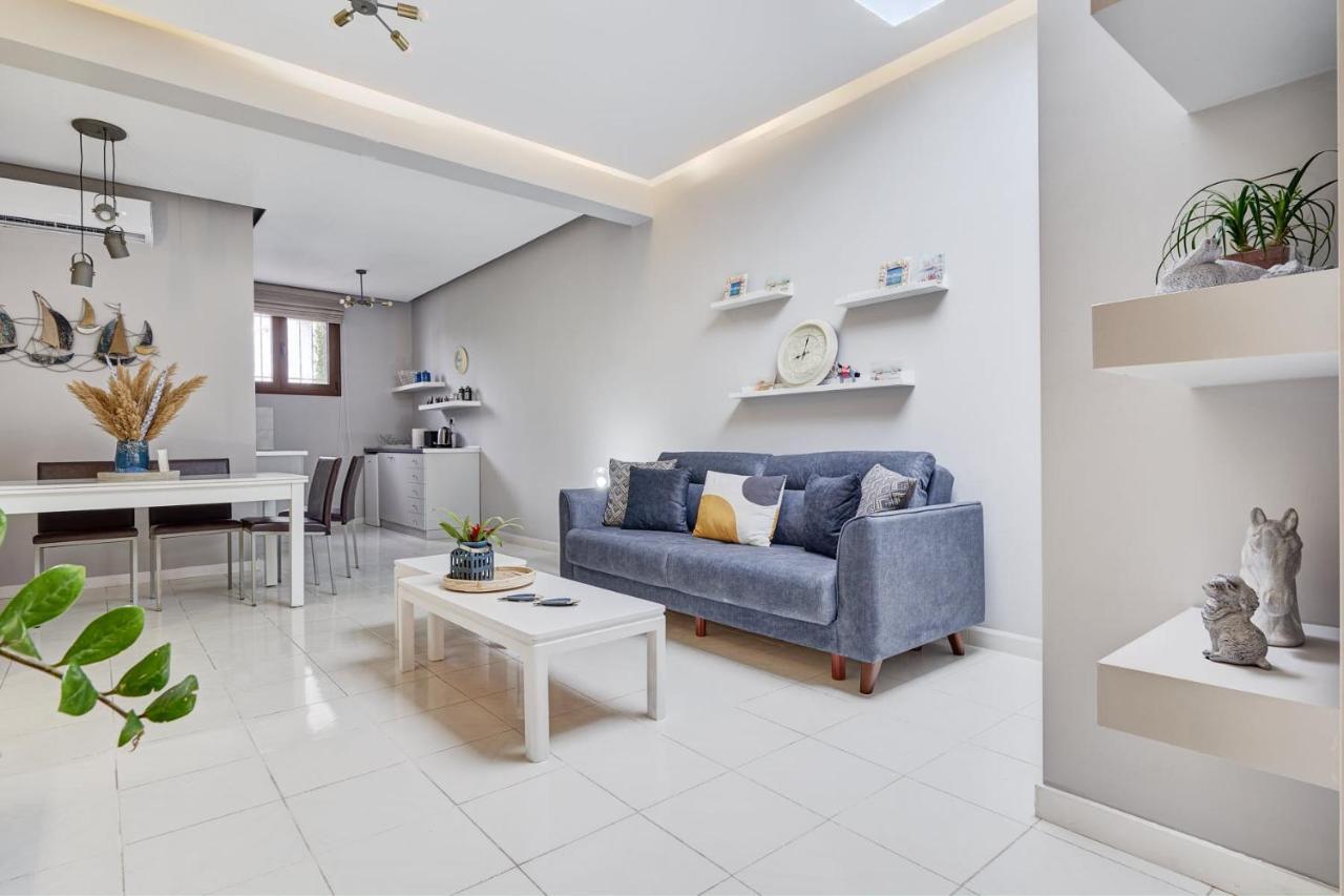 Old Town Luxury Velvet Apartment Rhodes City المظهر الخارجي الصورة