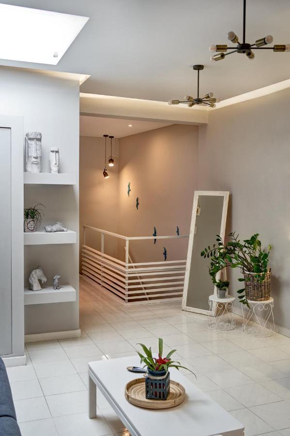 Old Town Luxury Velvet Apartment Rhodes City المظهر الخارجي الصورة